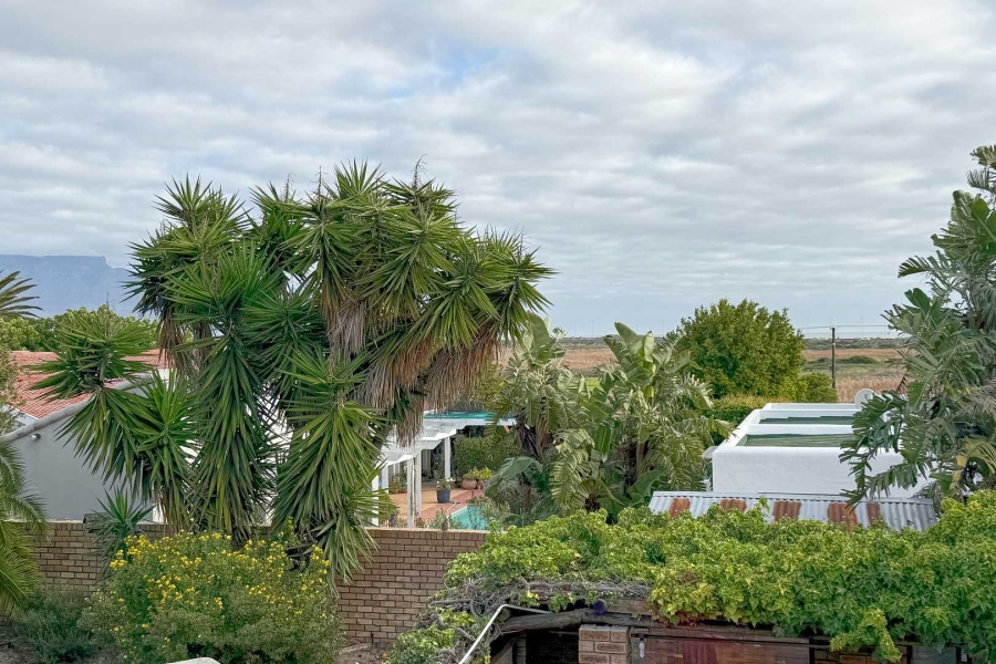 5 Bedroom Property for Sale in Flamingo Vlei Western Cape